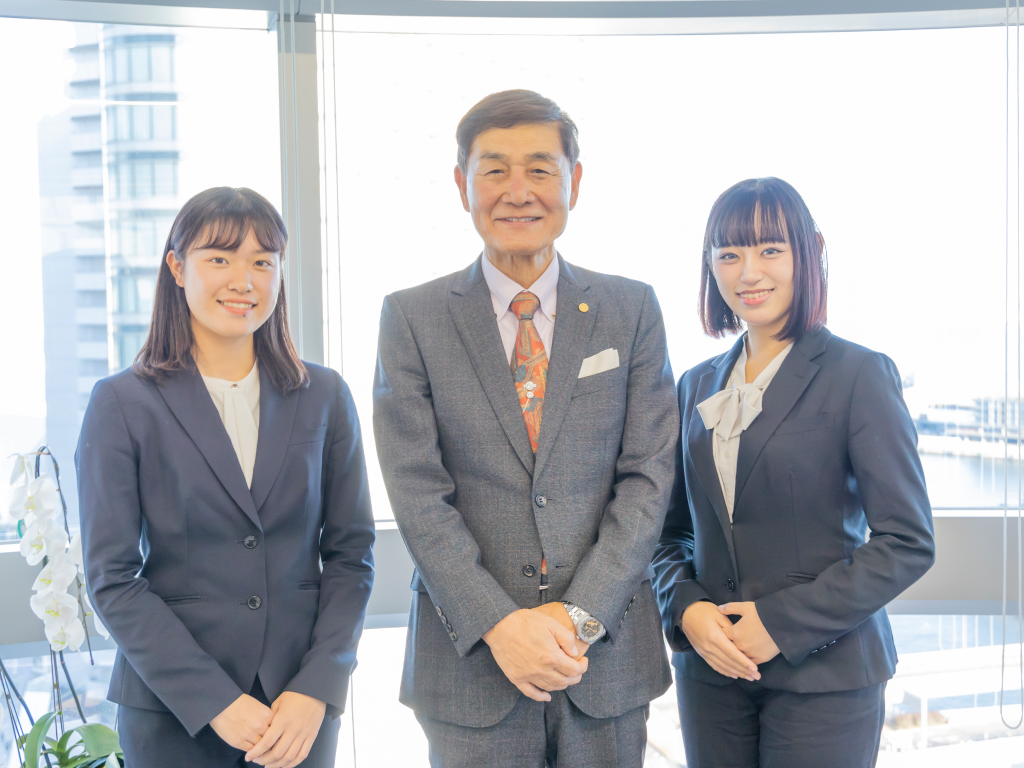 Chairman Kikuo Watanabe and the student interviewer